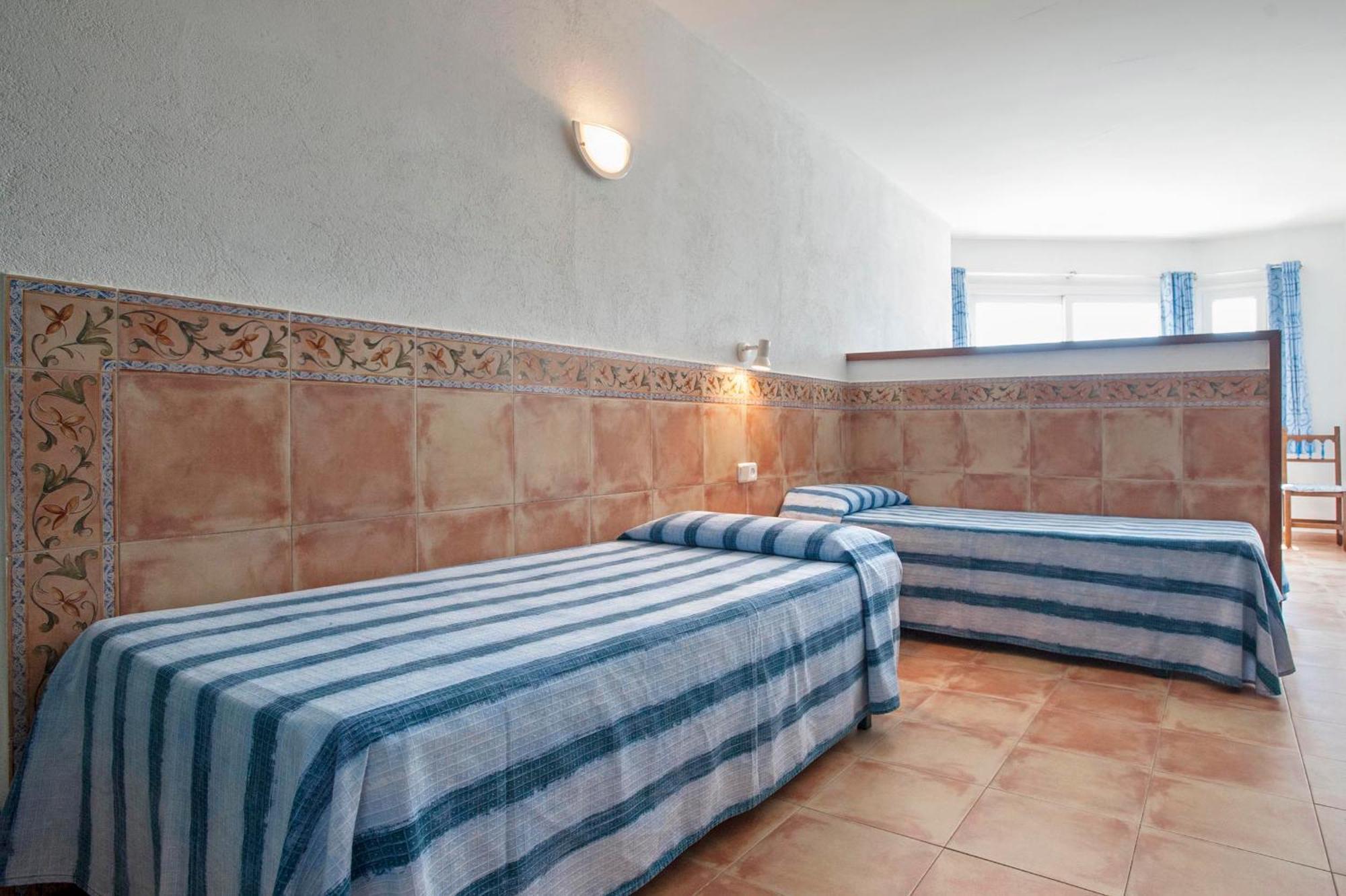 Apartaments El Berganti En Canyelles Petites Roses Bilik gambar