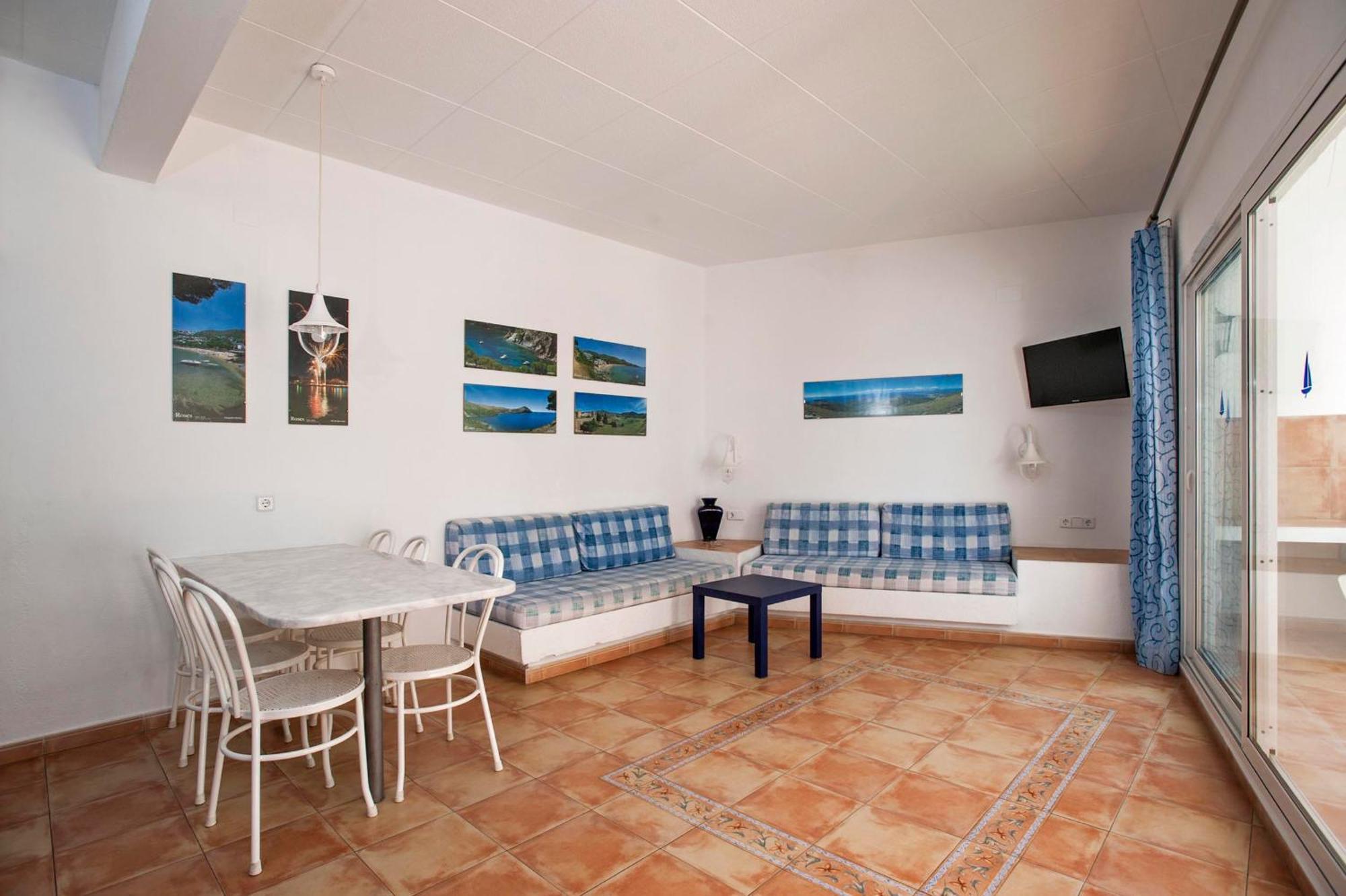 Apartaments El Berganti En Canyelles Petites Roses Luaran gambar