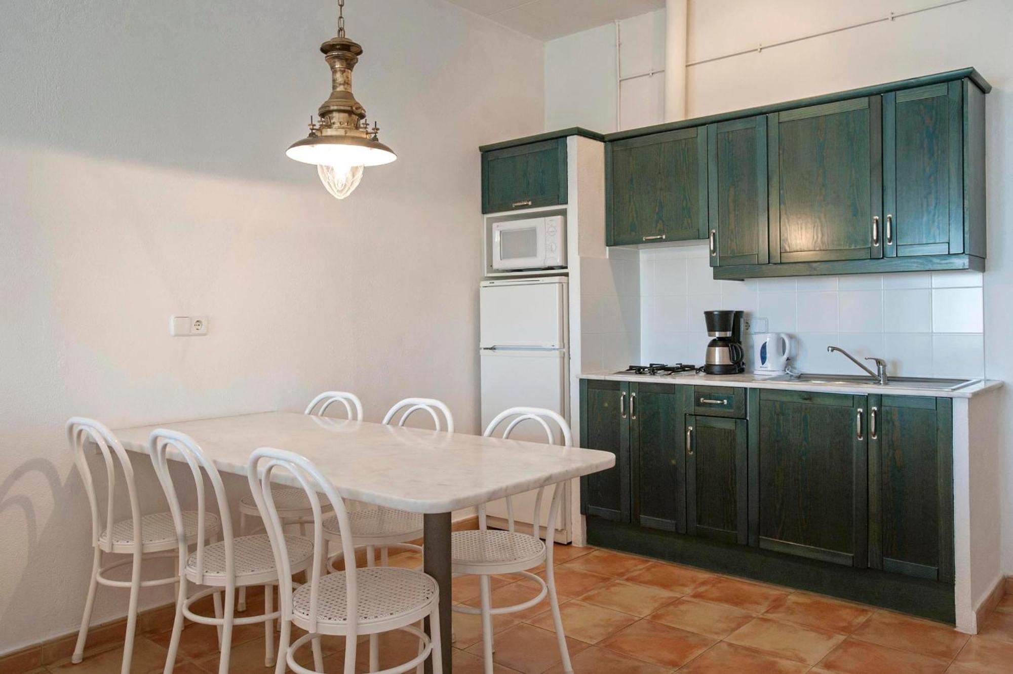 Apartaments El Berganti En Canyelles Petites Roses Bilik gambar