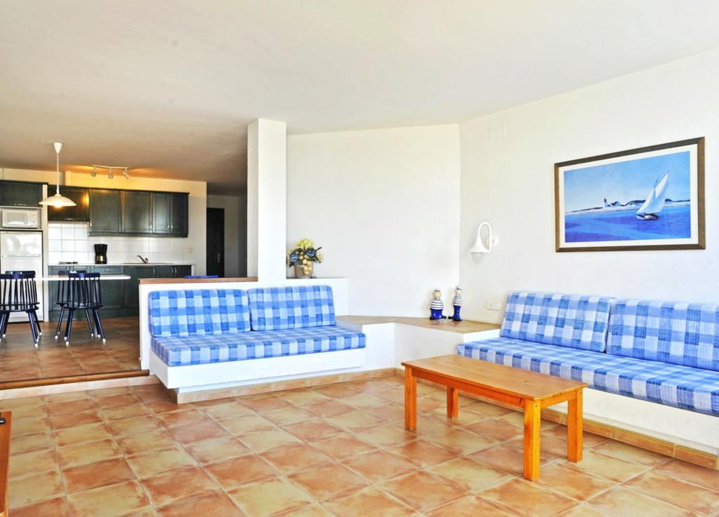 Apartaments El Berganti En Canyelles Petites Roses Luaran gambar