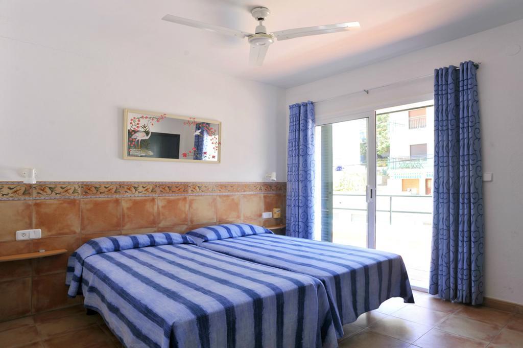 Apartaments El Berganti En Canyelles Petites Roses Luaran gambar
