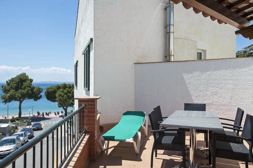 Apartaments El Berganti En Canyelles Petites Roses Luaran gambar